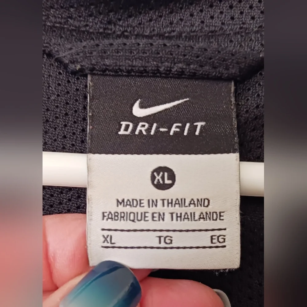 NIKE Dri Fit Full Zip Mesh Hoodie, XL - Picture 5 of 7